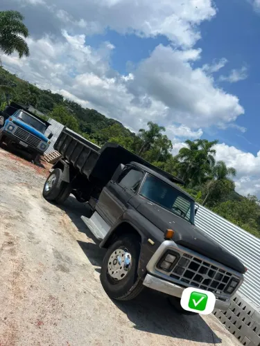 Ford f6000 em bom Estado de conservação