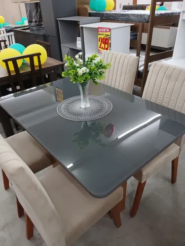 Sala de jantar 4 cadeiras
