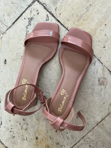 Sandália Feminina Nude Bellamore - Nova, Nunca Usada (Tamanho 36)