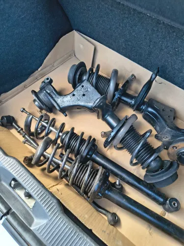 Vendo suspensão rebaixada 10mm para modelo Gol 2008