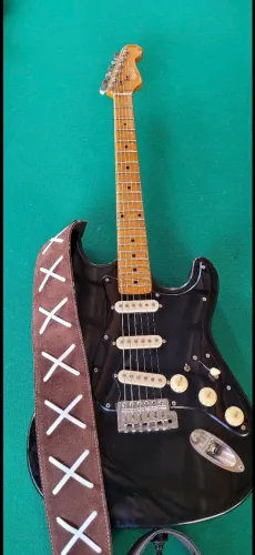 Guitarra Stratocaster