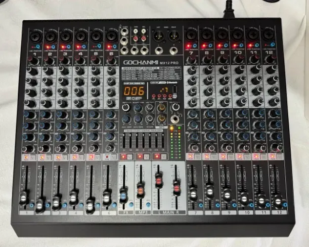 Mesa De Som Gochanmi Mx12pro Dj Mixer 12 Canais 256 Dsp 110/220v