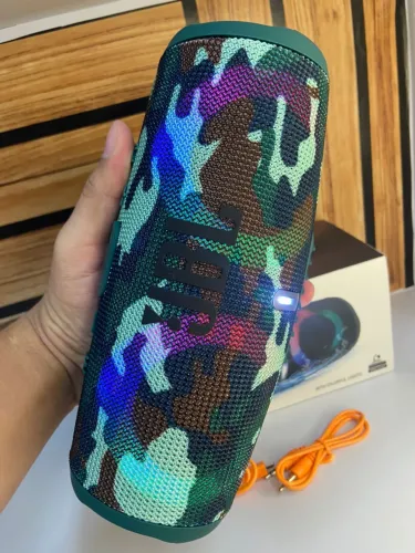 Caixa de Som Bluetooth Charge 5 Led RGB verde camuflado