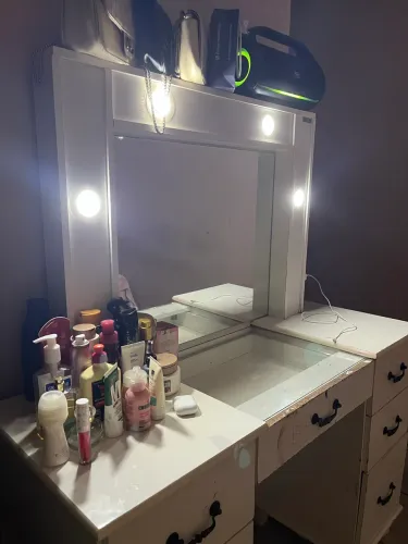 Vende-se penteadeira camarim 