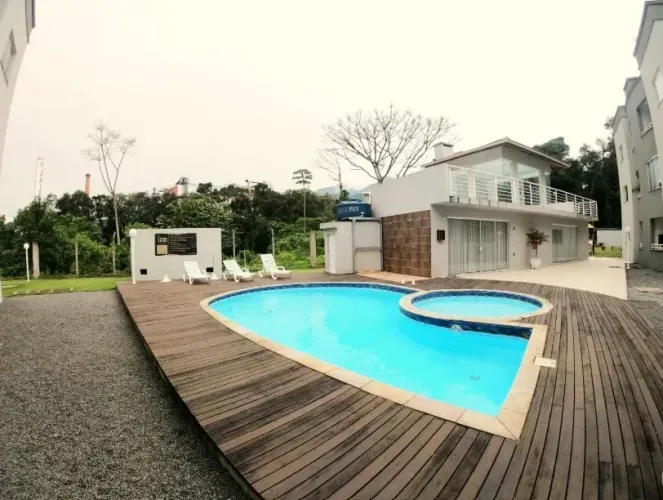 Imóvel para aluguel com 60 metros quadrados com 2 quartos em Vila Baependi - Jaraguá do Su