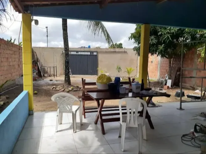 Vendo uma casa