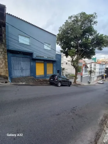 Lote com 5 imóveis à venda Jardim América