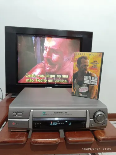 Vídeo Cassete LG LG-99SB (7 cabeças - Stereo)