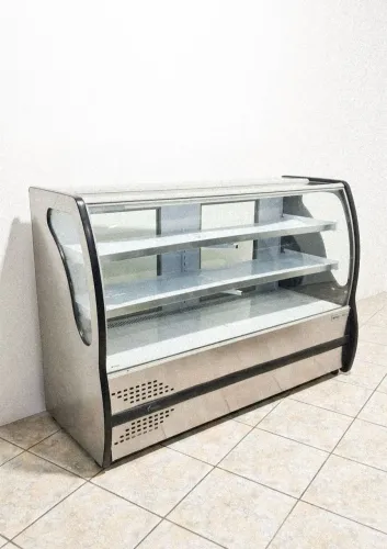 Balcão Refrigerado Seminovo Polar 1,75m de comprimento 127V com garantia.