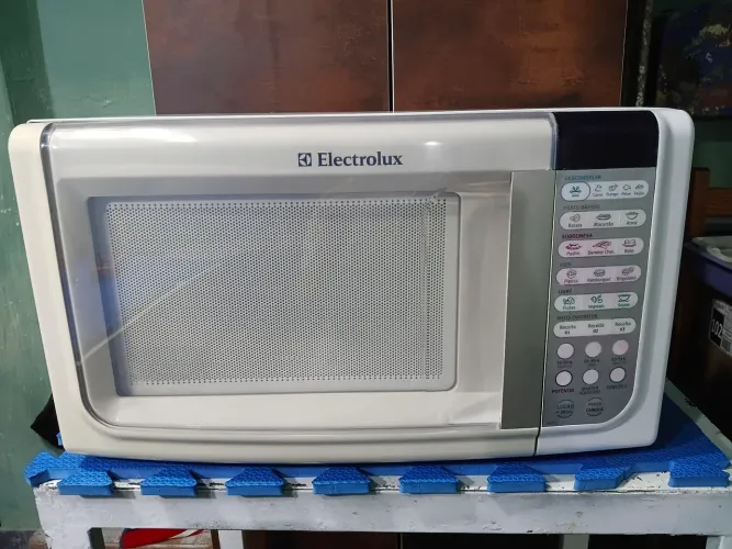 Micro-ondas mef 33 Electrolux 25 litros
