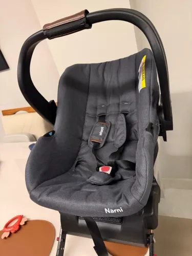 Bebê conforto com isofix