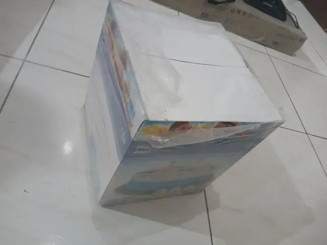 Piscina inflável 3800 litros nova lacrada na caixa