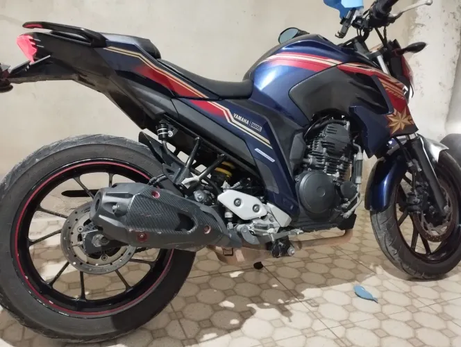 Fazer 250 revisada