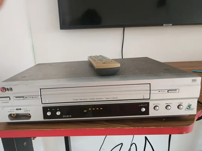 Videocassete LG DVD Combo Hi-Fi Retro
