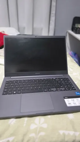 Notebook Samsung Book i5 11ª Geração SSD 256GB Full HD - Usado