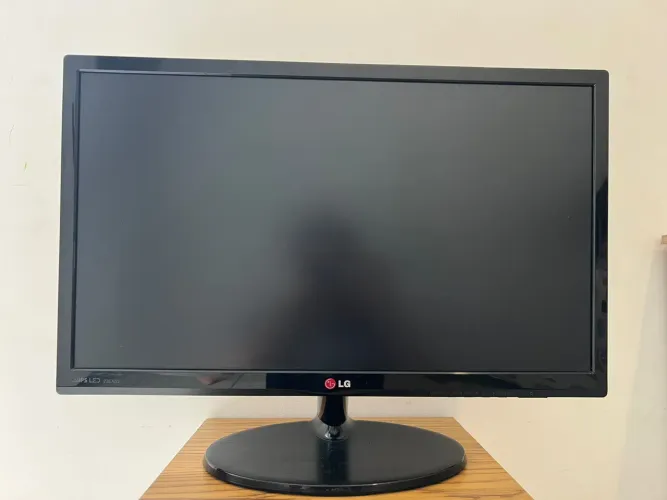 Monitor LG 23 IPS LED