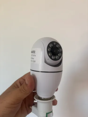 Vendo câmera 360 visão noturna novinha !