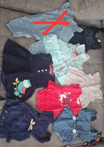 Lote 29 peças 0 a 3 meses meninas carters, babyclub, entre outras.