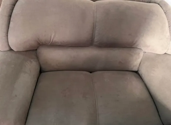 Sofá 2 lugares