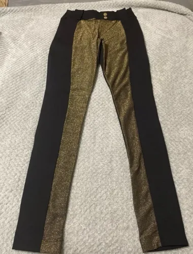 Calça Preta e Dourada de festa