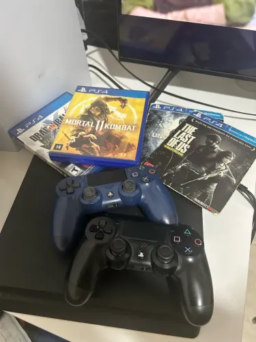 PS4 SLIM + JOGOS