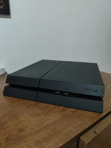 PlayStation 4 (PS4) - com defeito