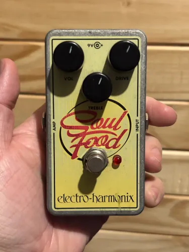 Pedal Electro-Harmonix Soul Food - Releitura do lendário Klon
