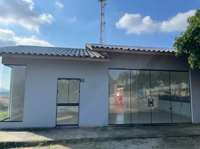 Alugo casa em areias do meio