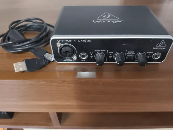 Behringer Interface UMC22