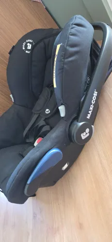 Bebê conforto- maxi cosi