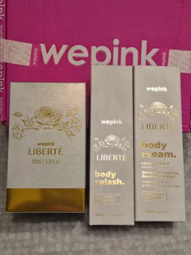 Perfume + Body splash + Body cream wepink (Não foi usado)