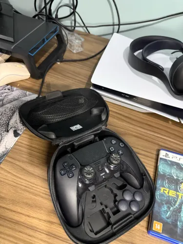 PlayStation 5 Slim + 3 controle + 2 jogos + Headset 