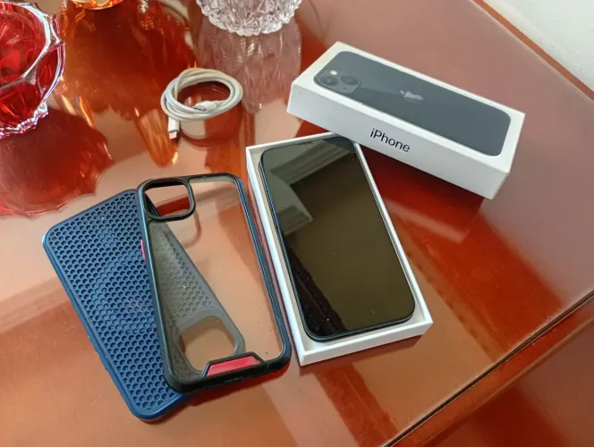 iPhone 13 novíssimo! Abaixei pra vender!