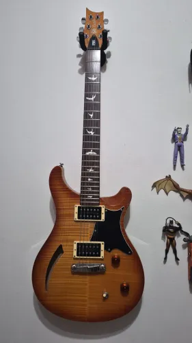 Guitarra prs se semihollow