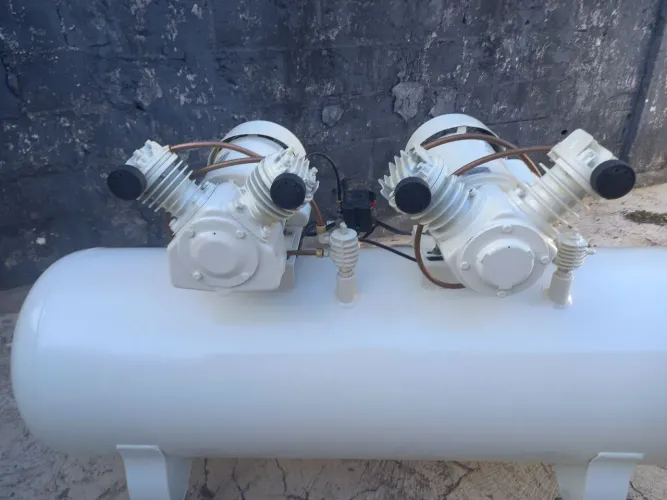 Compressor de ar Odonto 200 litros