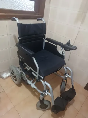 Cadeira de rodas elétrica