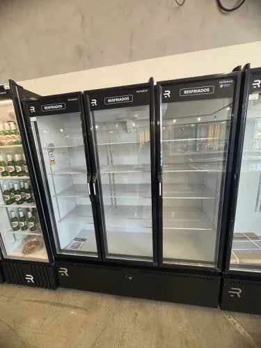 Auto Serviço Resfriados 3 portas branco interno Novo