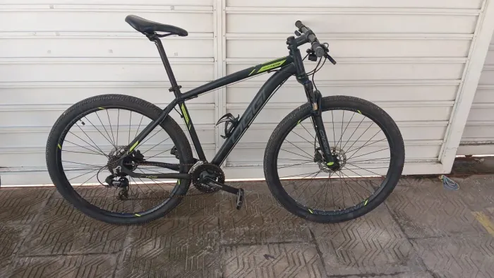 Bicicleta OGGI Hacker HDS Aro 29
