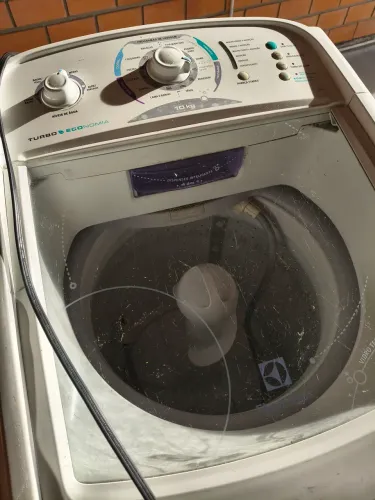 MÁQUINA DE LAVAR ROUPAS ELECTROLUX 10KG