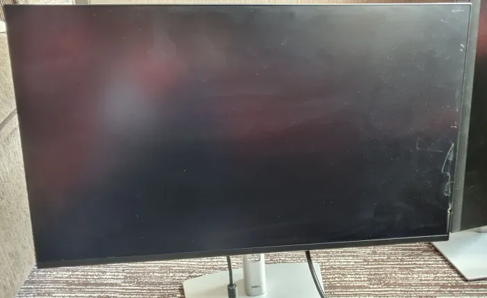 Monitor Dell P2425H Full HD 100Hz funcionando mas com defeito, leia o anúncio