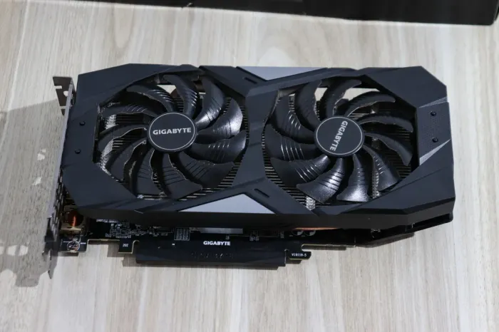 RTX 2060 6GB Gigabyte