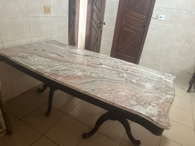 Mesa em mármore rosa Paraná 