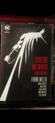 Hq Batman: Cavaleiro das Trevas 3 edição definitiva