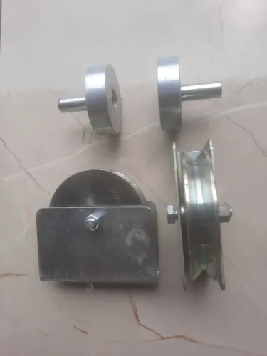  Vendo 150 , negociável. 