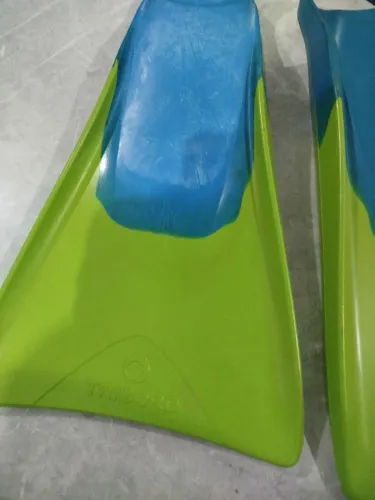 Pé de pato tribord azul com verde