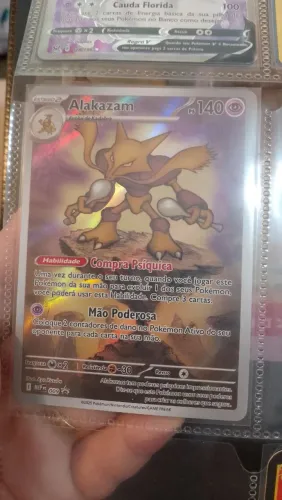 Cartas pokemon e magic