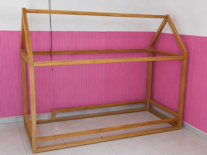 Cama estilo casinha