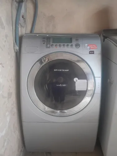 Maquina de  lavar roupa