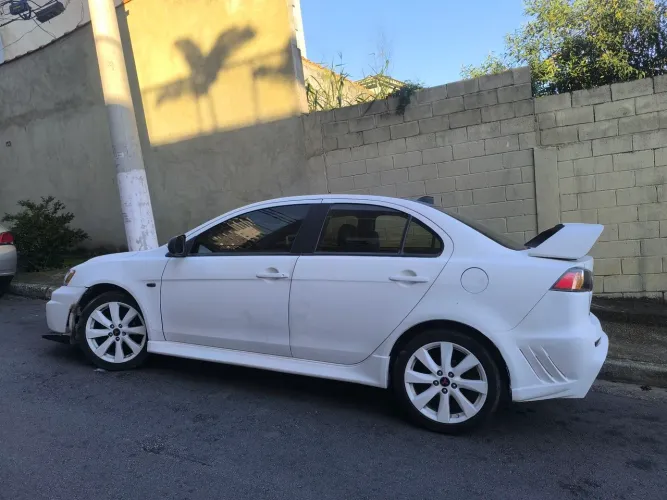 Mitsubishi Lancer 2.0 16V 160cv Aut. 2014