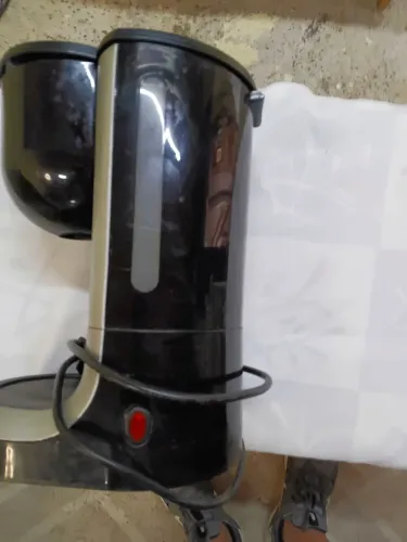Cafeteira elétrica ELECTROLUX 127V para 22 xícaras sem jarra